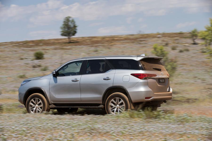  Toyota Fortuner Crusade (AN160) 2015 года  (AU) (фото 26 из 37)